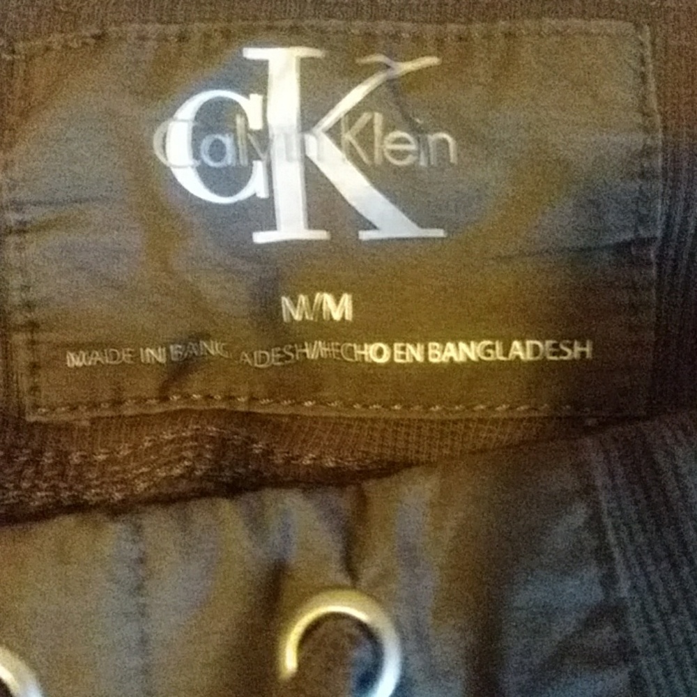 Calvin Klein button pocket capris
